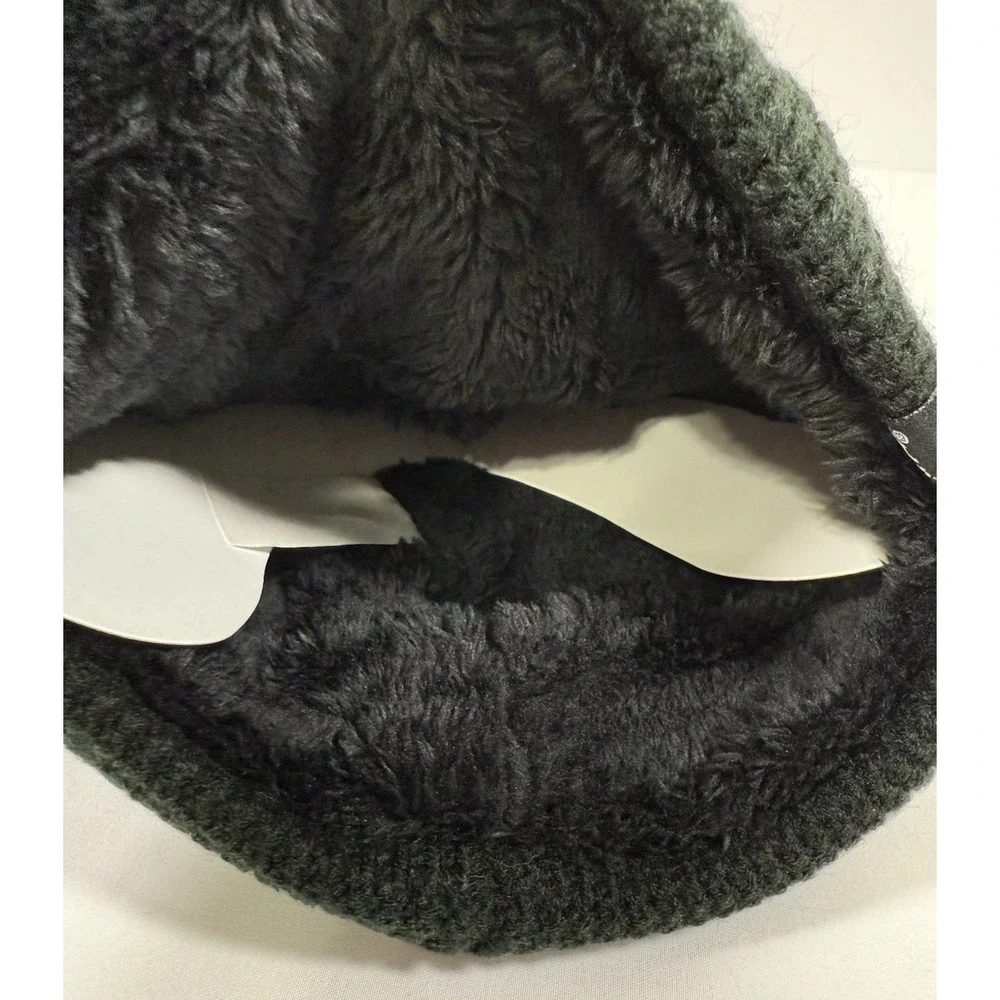 Heat Holders Thermal Beanie Womens One Size Green Cable Knit HeatWeaver HHL01517